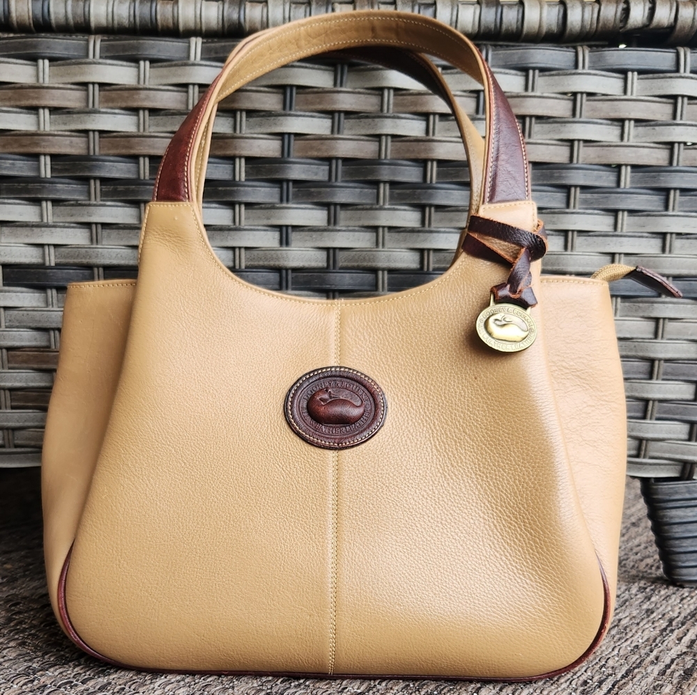 Dooney &Bourke  shoulder bag.